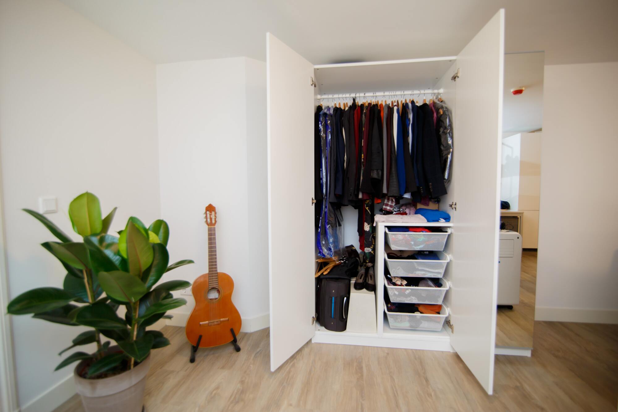 Bedroom wardrobe