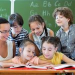 What are the advantages and disadvantages of Classical Education