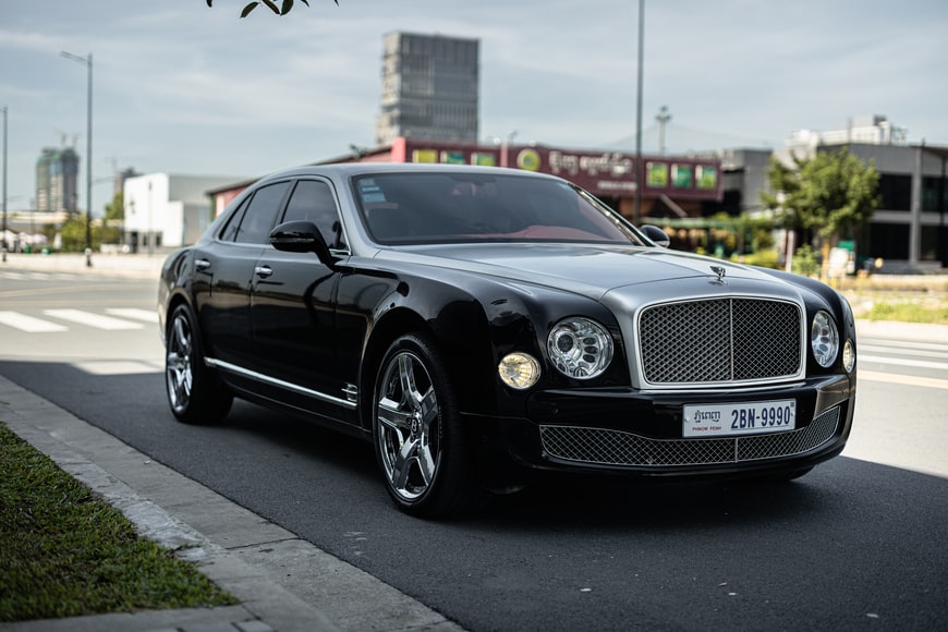 Why Should You Hire a Bentley for a Memorable Ride?
